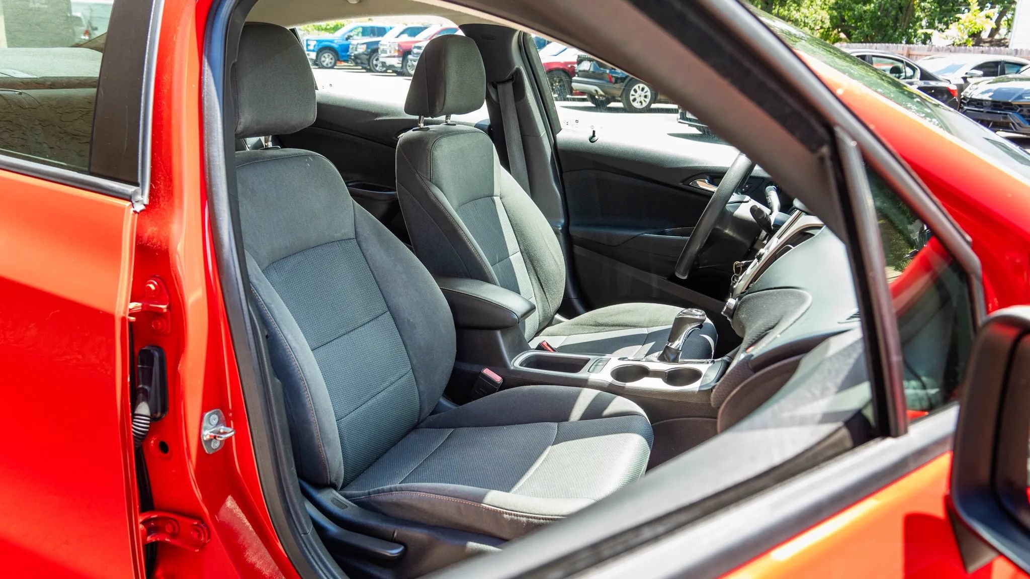 Used 2018 Chevrolet Cruze LS FWD image 15