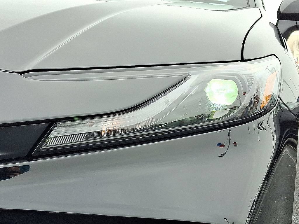 New 2026 Toyota Camry SE FWD image 11