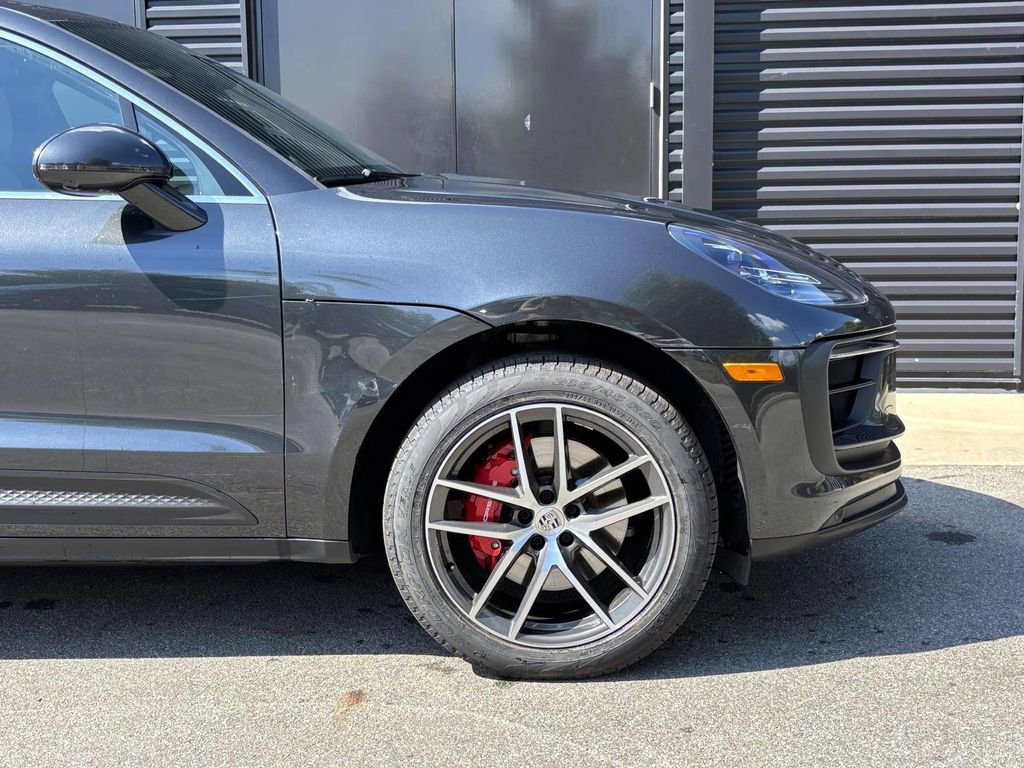 Certified 2022 Porsche Macan S image 14