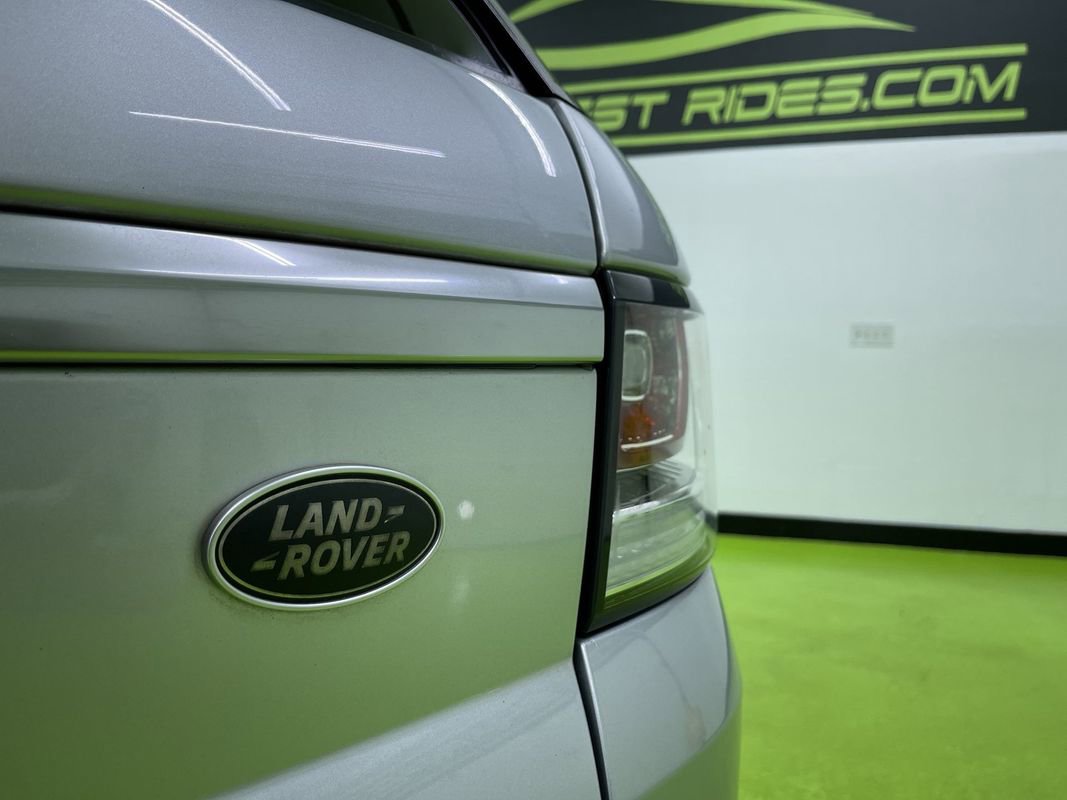 Used 2017 Land Rover Range Rover Sport HSE image 13