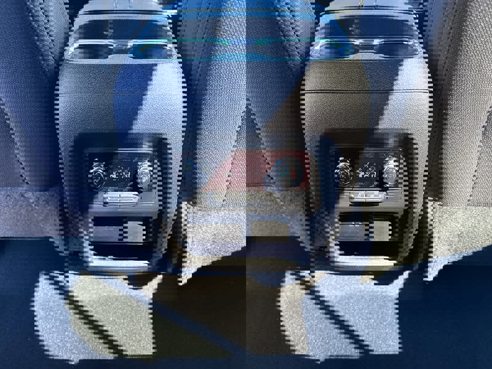 New 2026 GMC Acadia Elevation image 11