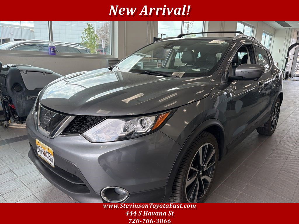Used 2017 Nissan Rogue Sport SL w/ SL Premium Package image 1