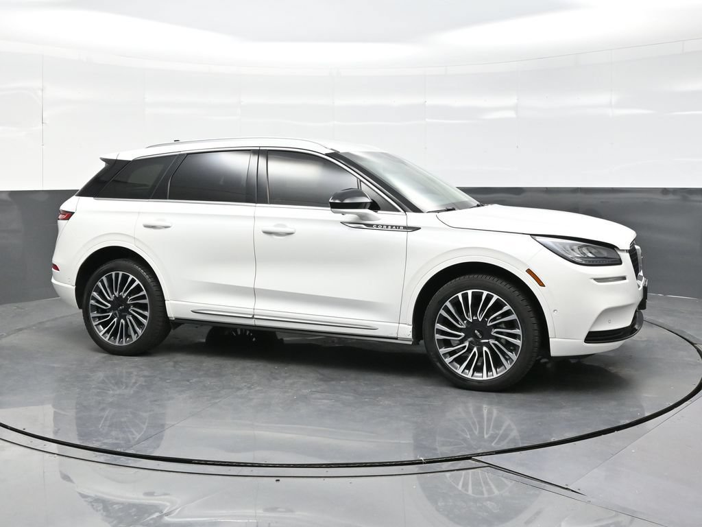 Used 2021 Lincoln Corsair AWD image 8