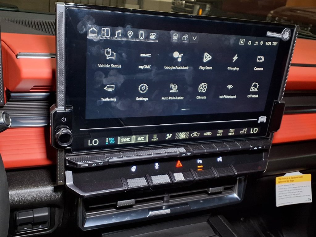 New 2026 GMC Hummer EV 3X w/ Carbon Fiber Edition Package AWD/4WD image 18