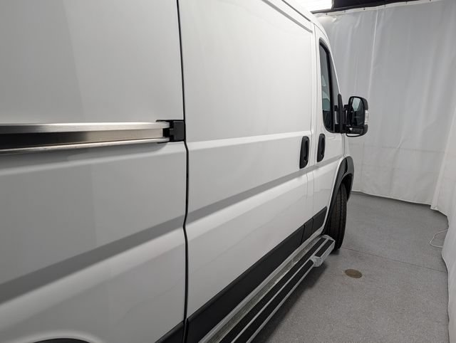 Used 2025 RAM ProMaster 2500 w/ U-Haul Equipment Group FWD image 8