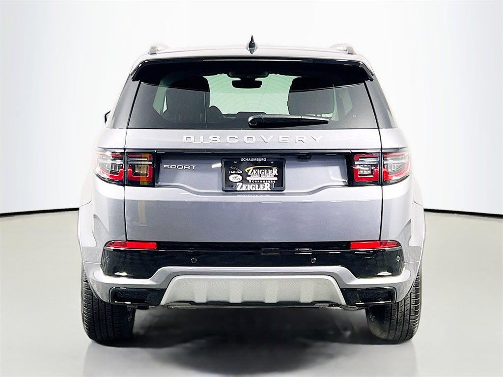 Used 2025 Land Rover Discovery Sport S image 6