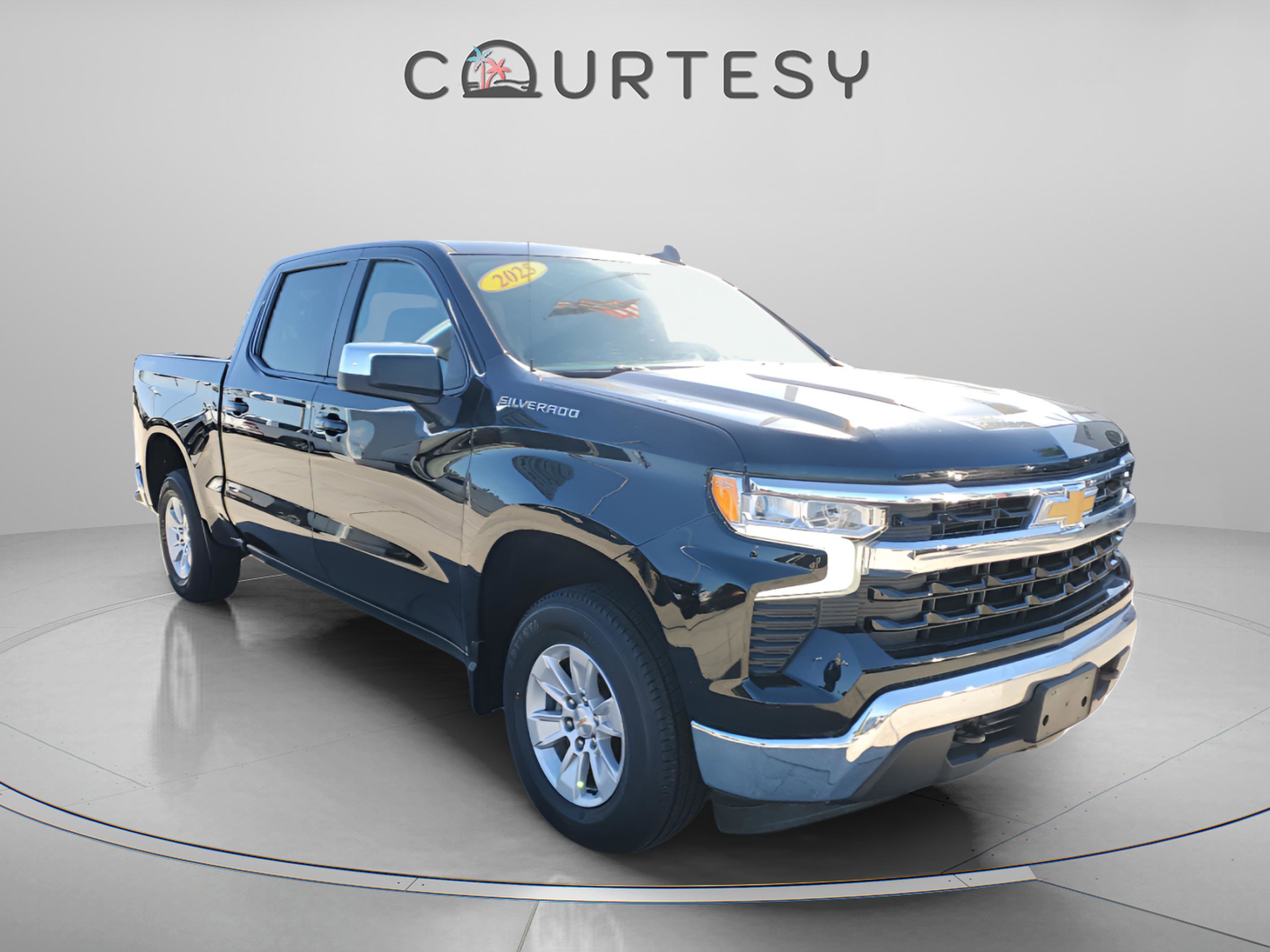 Used 2025 Chevrolet Silverado 1500 LT image 5