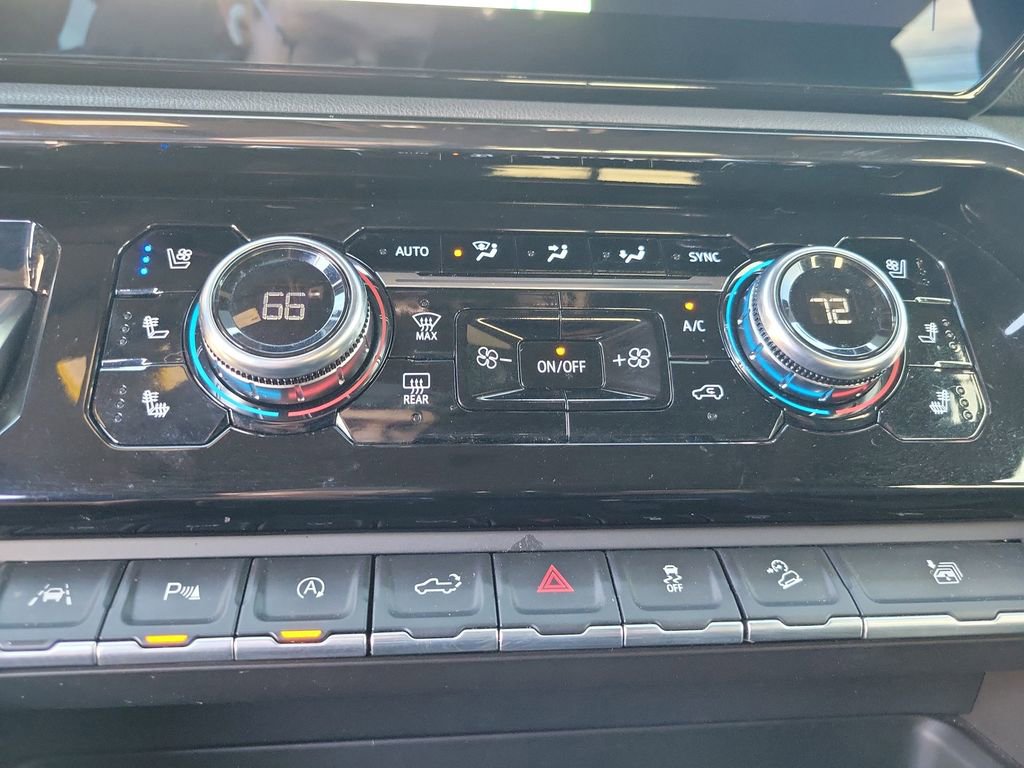 Used 2022 GMC Sierra 1500 AT4 w/ AT4 Premium Package image 21