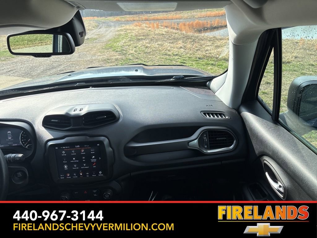 Used 2022 Jeep Renegade Latitude w/ Convenience Group image 32