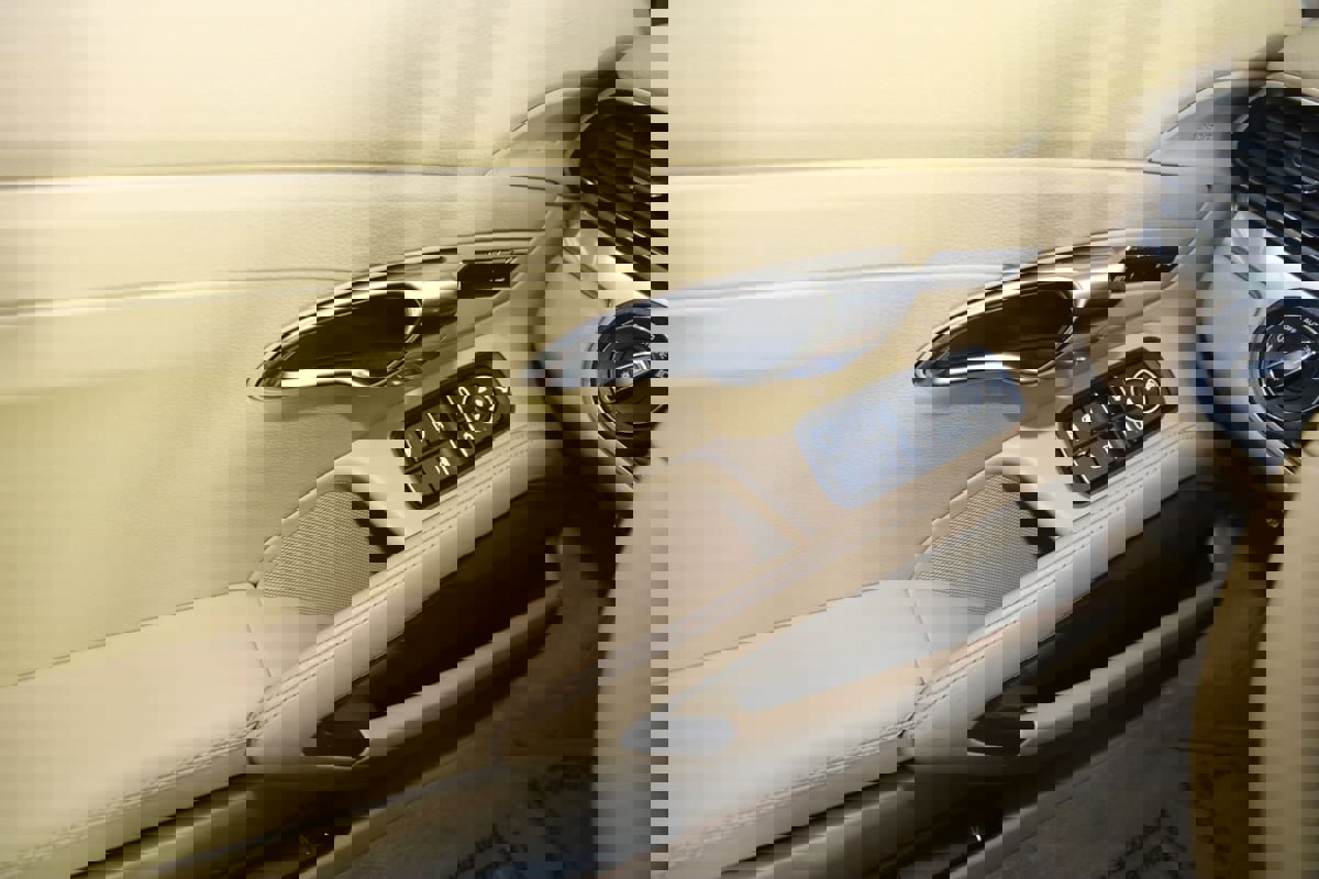 Used 2014 Porsche 911 Carrera image 42