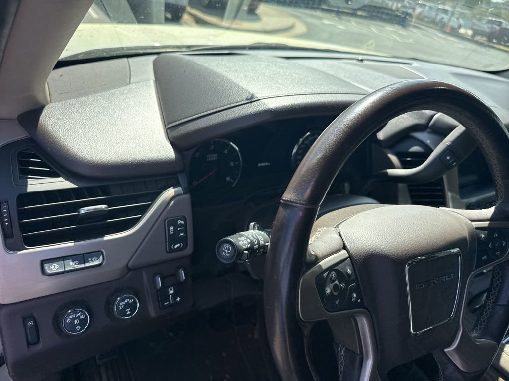 Used 2018 GMC Yukon Denali w/ Open Road Package AWD/4WD image 6