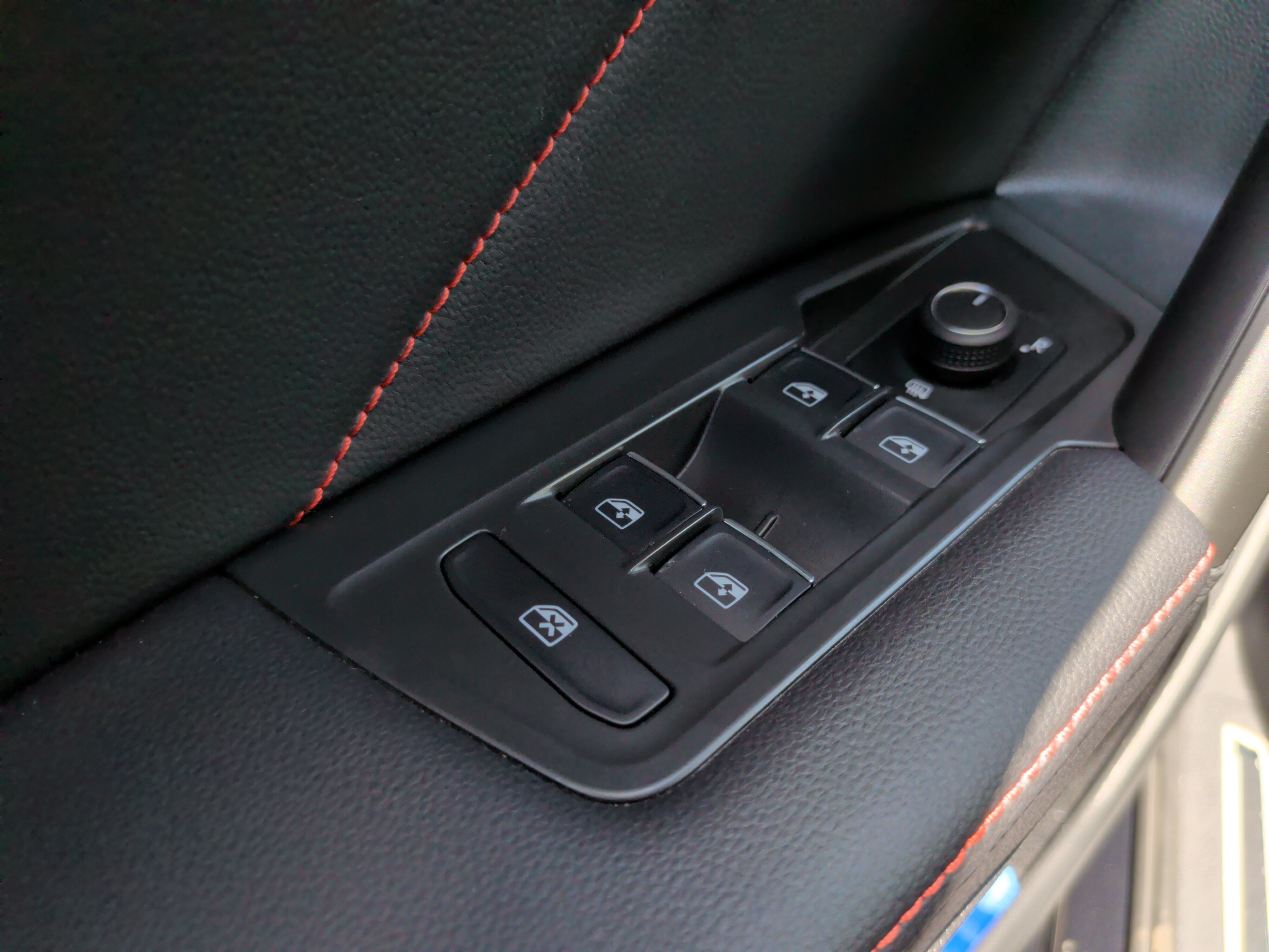 Used 2024 Volkswagen Tiguan Wolfsburg Edition FWD image 28