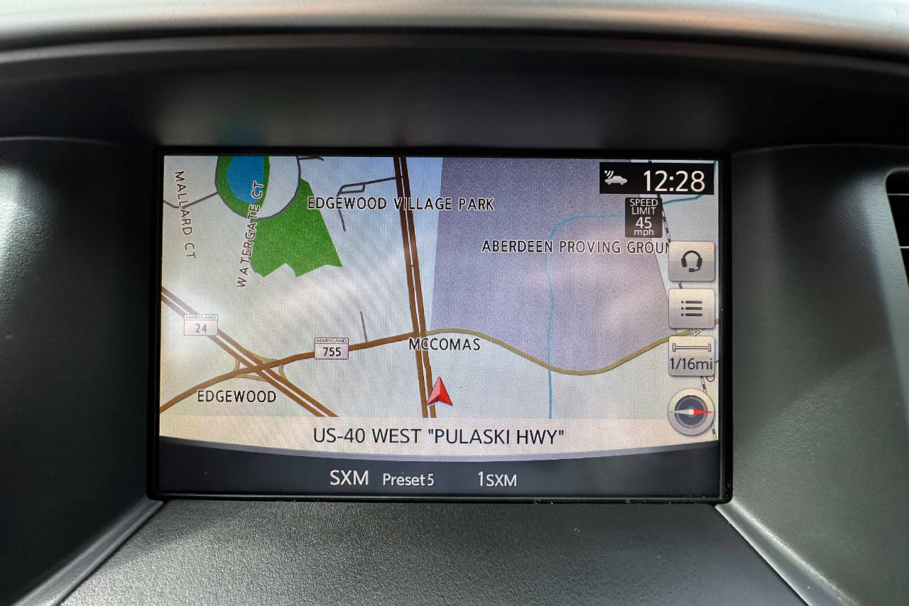 Used 2020 Nissan Pathfinder SL image 18