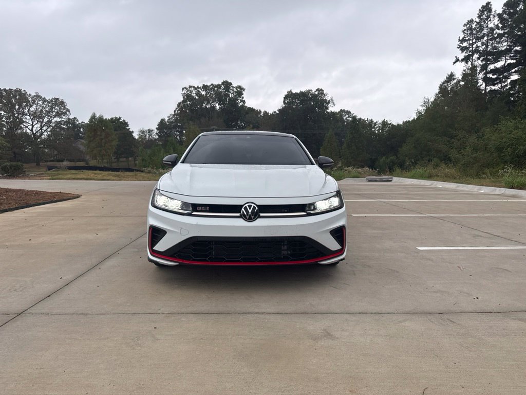 Used 2025 Volkswagen Jetta GLI Autobahn FWD image 2