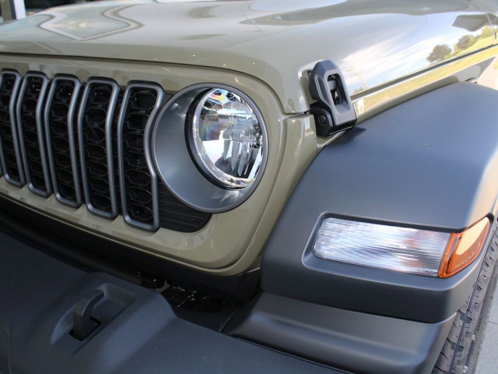 New 2025 Jeep Wrangler Sport S image 39