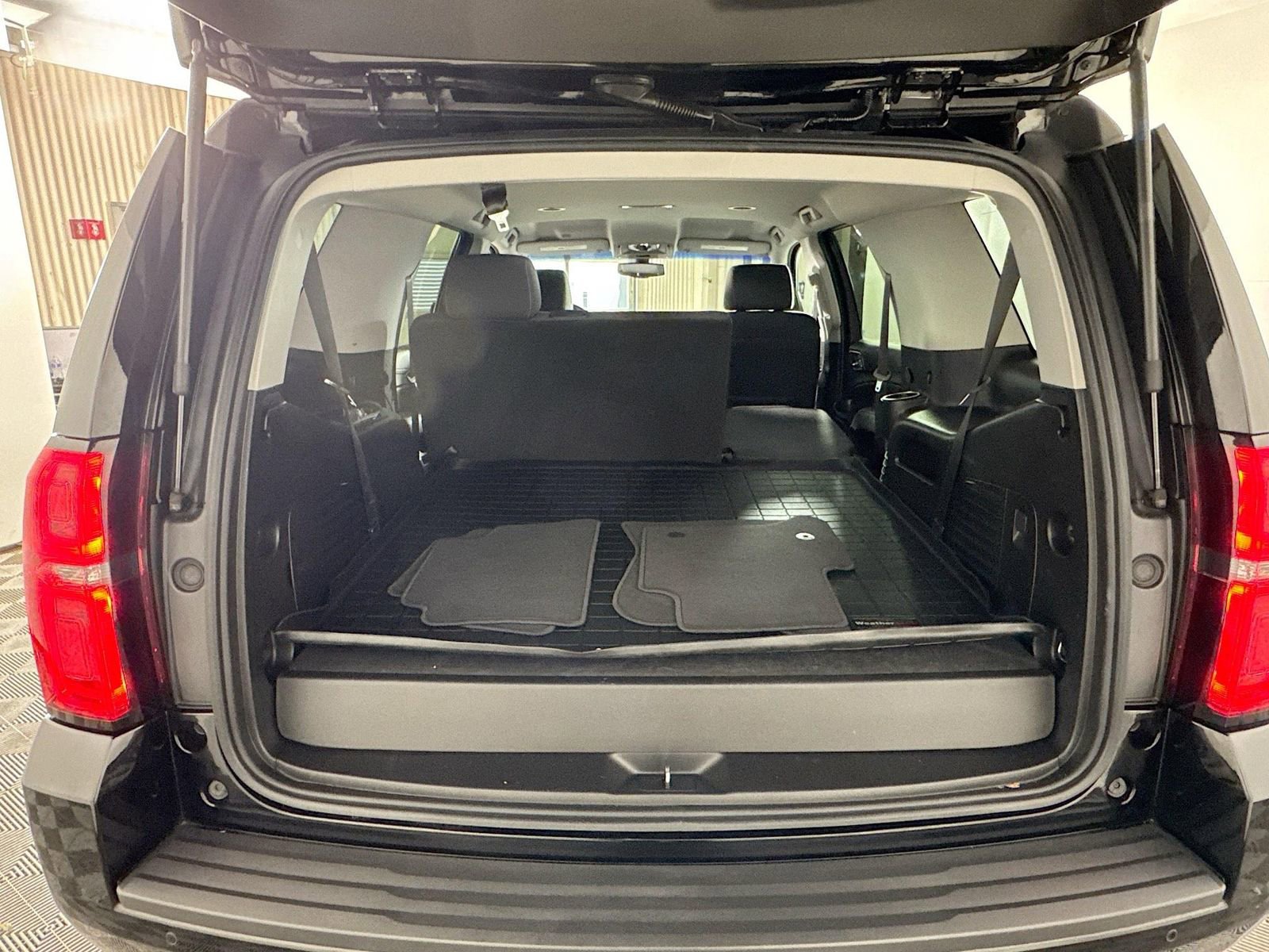 Used 2019 Chevrolet Tahoe LS AWD/4WD image 22
