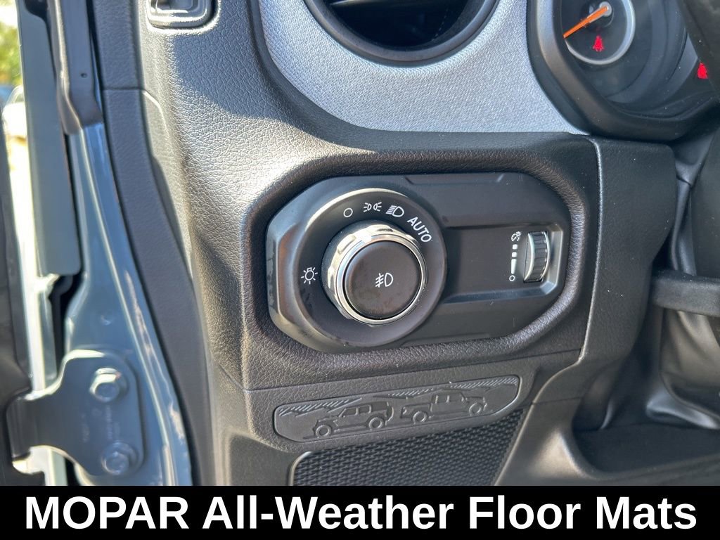 Used 2024 Jeep Wrangler Willys image 39