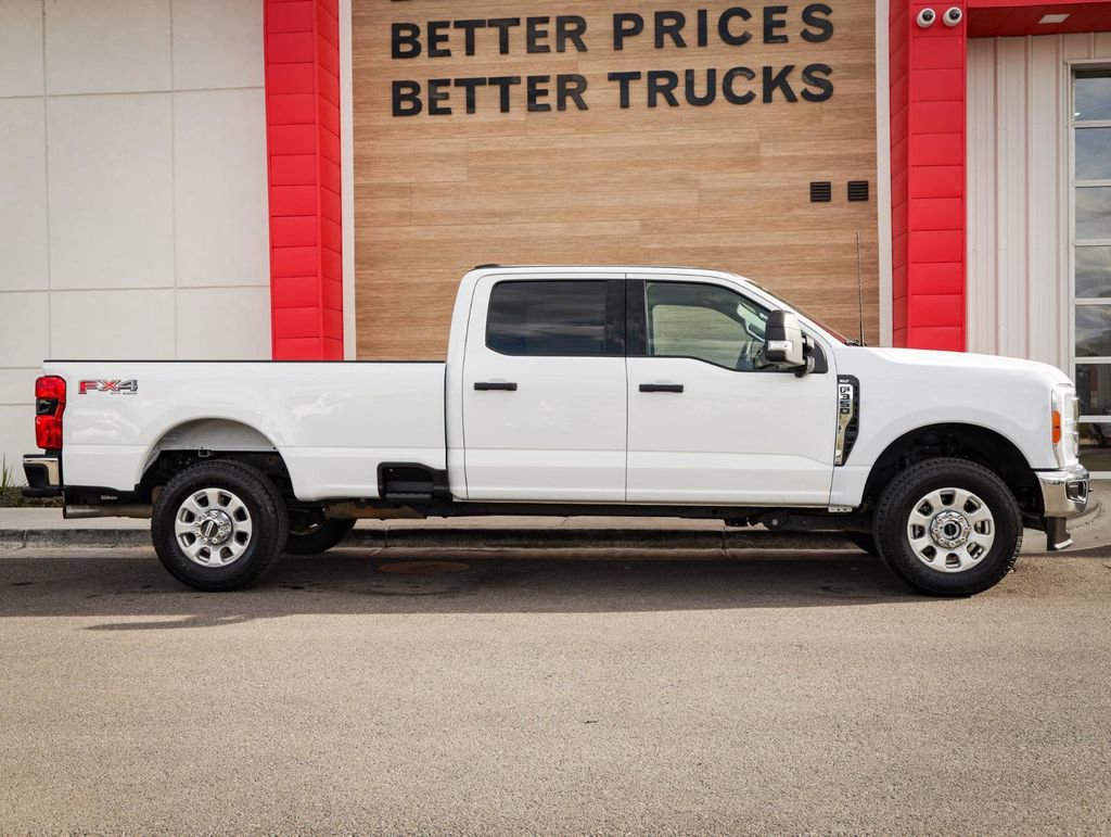 Used 2023 Ford F350 XLT w/ 360-Degree Camera Package AWD/4WD image 2