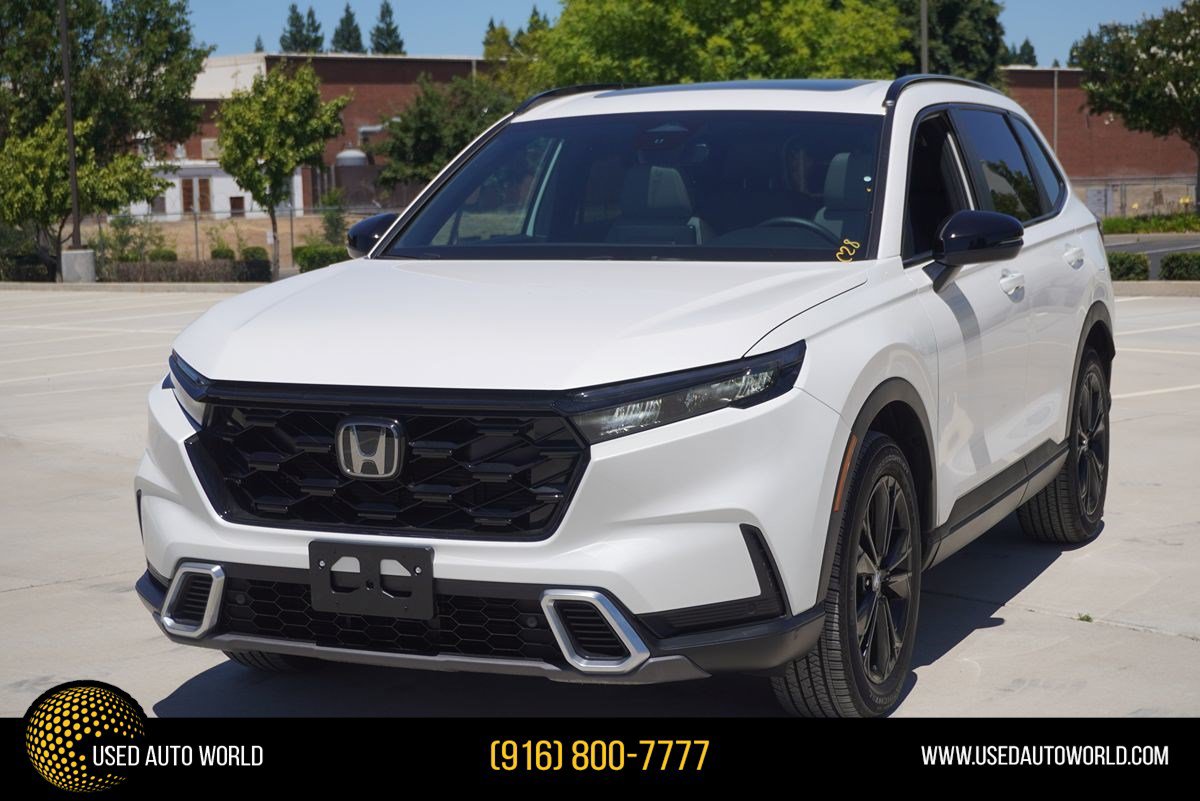 Used 2026 Honda CR-V Sport Touring image 1