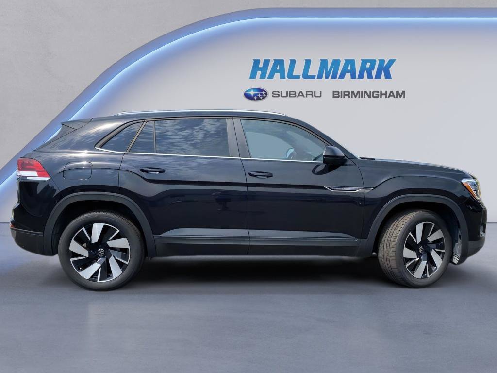 Used 2026 Volkswagen Atlas Cross Sport SE FWD image 2