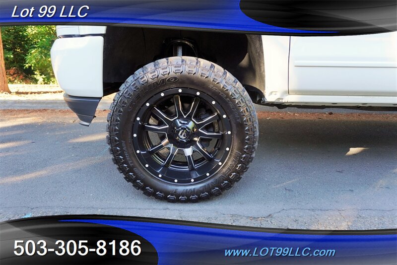 Used 2018 Chevrolet Silverado 1500 LT w/ All Star Edition AWD/4WD image 3
