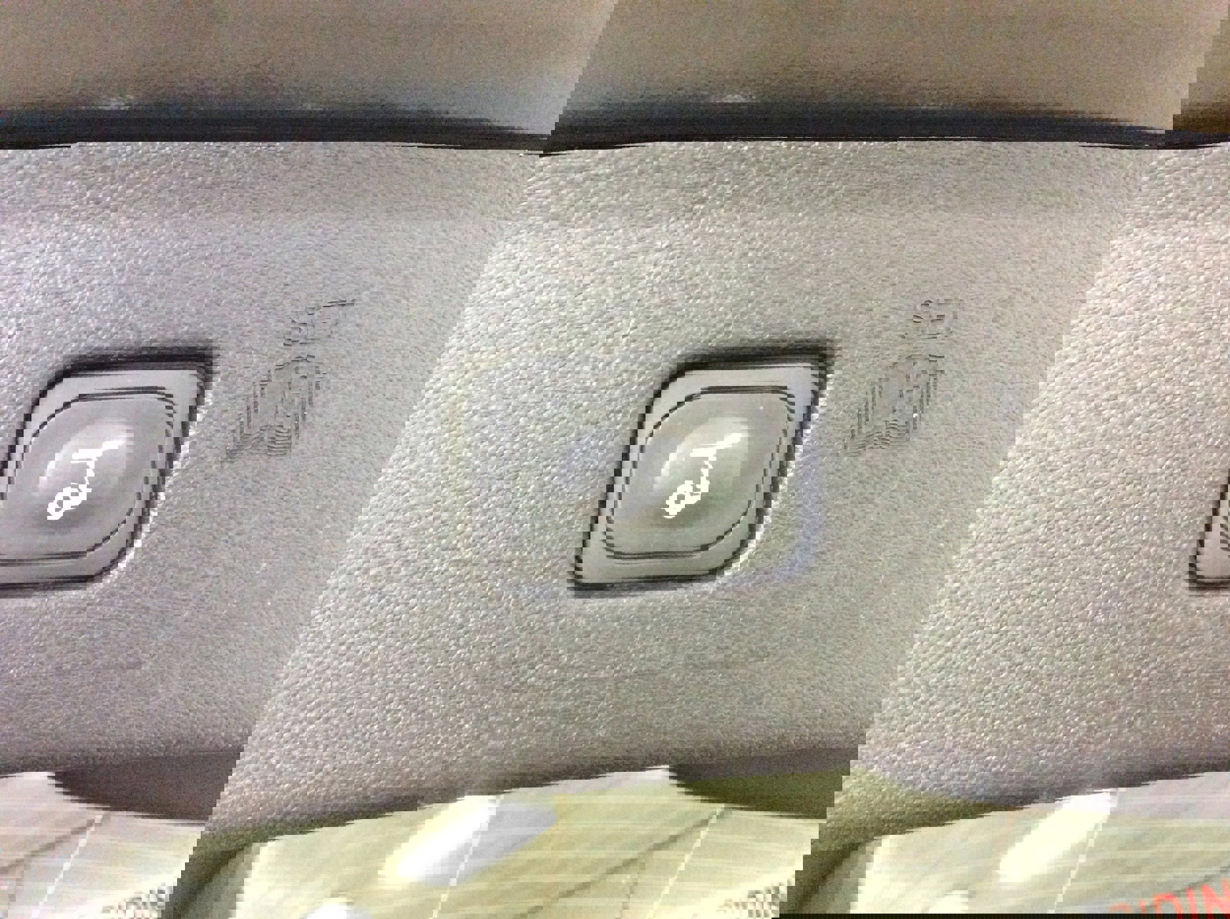 Used 2024 Ford Edge SEL w/ Convenience Package image 7