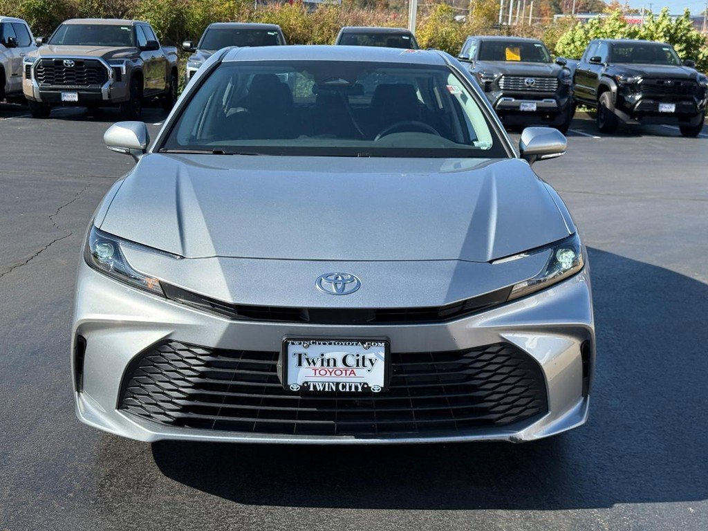 Certified 2025 Toyota Camry LE image 9