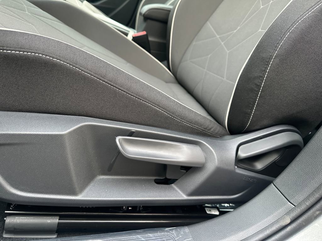 New 2026 Volkswagen Jetta Sport image 4