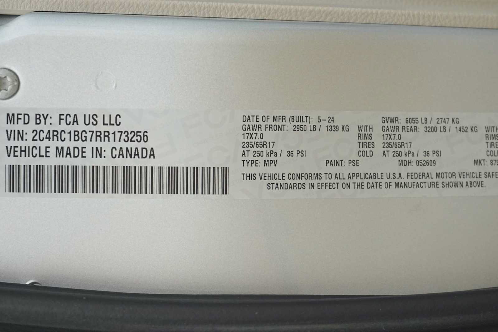 Used 2024 Chrysler Pacifica Touring-L FWD image 30