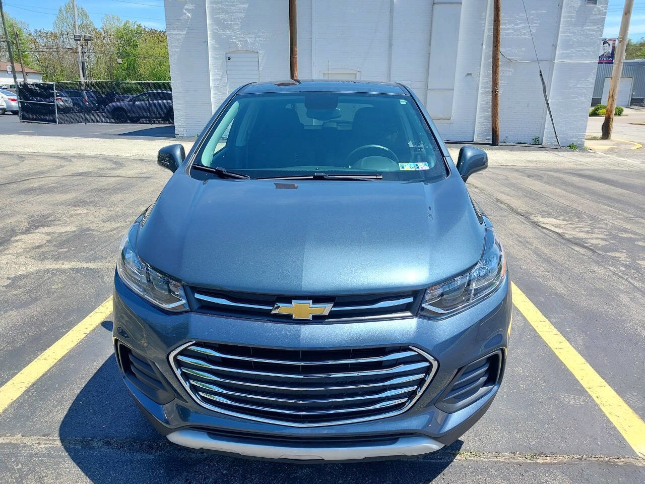 Used 2022 Chevrolet Trax LS w/ Tint and Cruise Package image 8