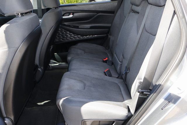 Used 2019 Hyundai Santa Fe SEL image 13