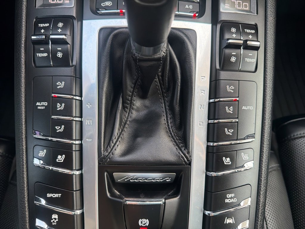Used 2018 Porsche Macan image 37
