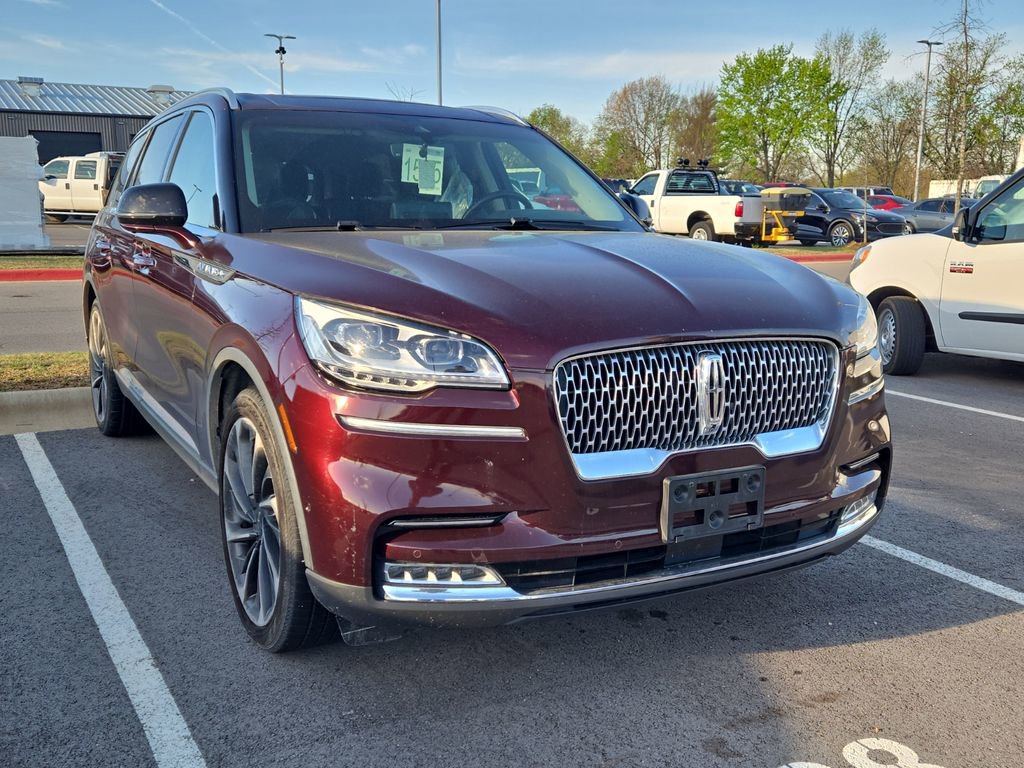 Used 2020 Lincoln Aviator Reserve w/ Equipment Group 202A image 4