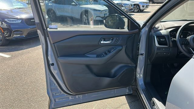Certified 2023 Nissan Rogue SL w/ SL Premium Package AWD/4WD image 8