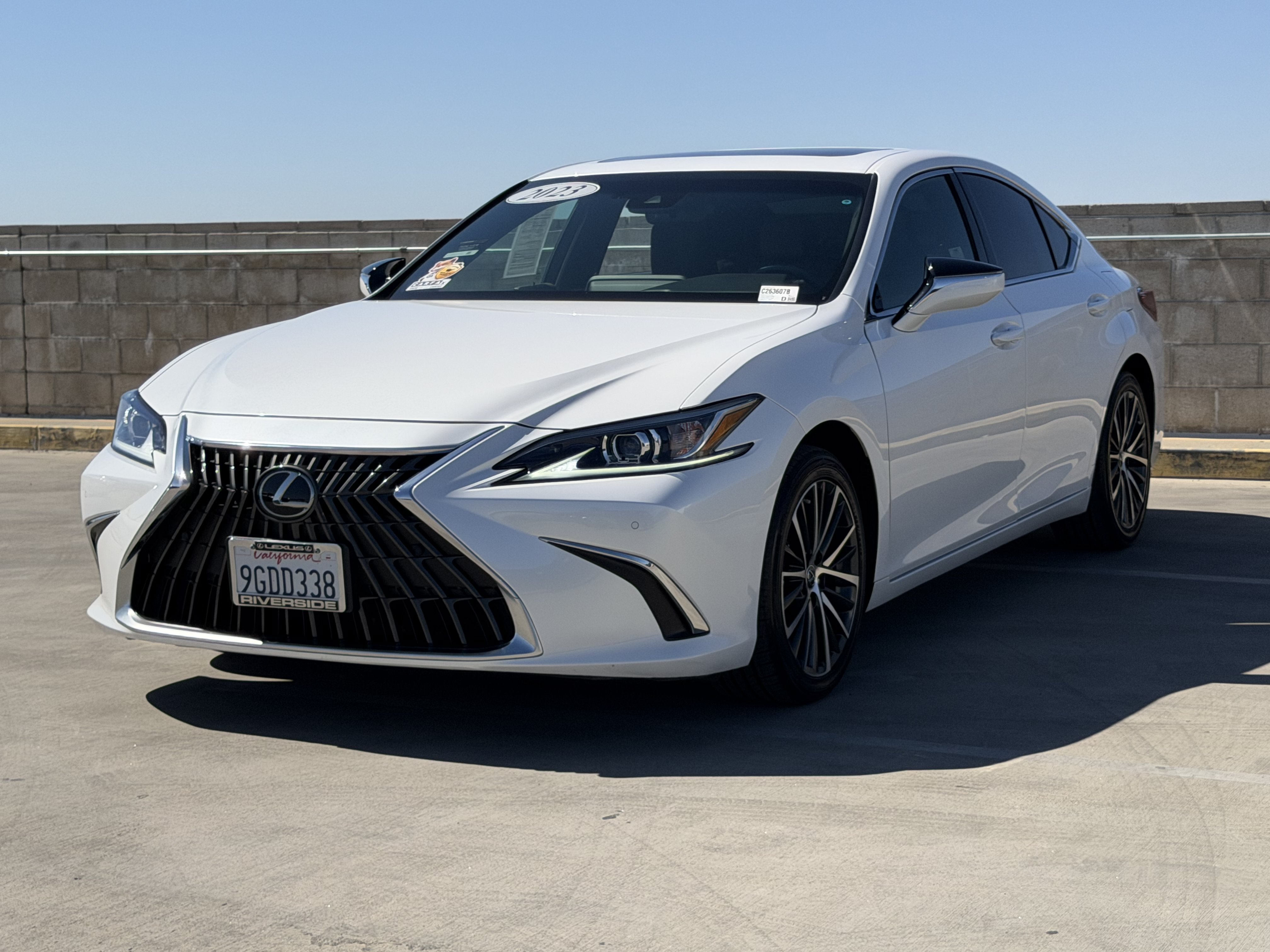 Certified 2023 Lexus ES 350 w/ Premium Package FWD image 5