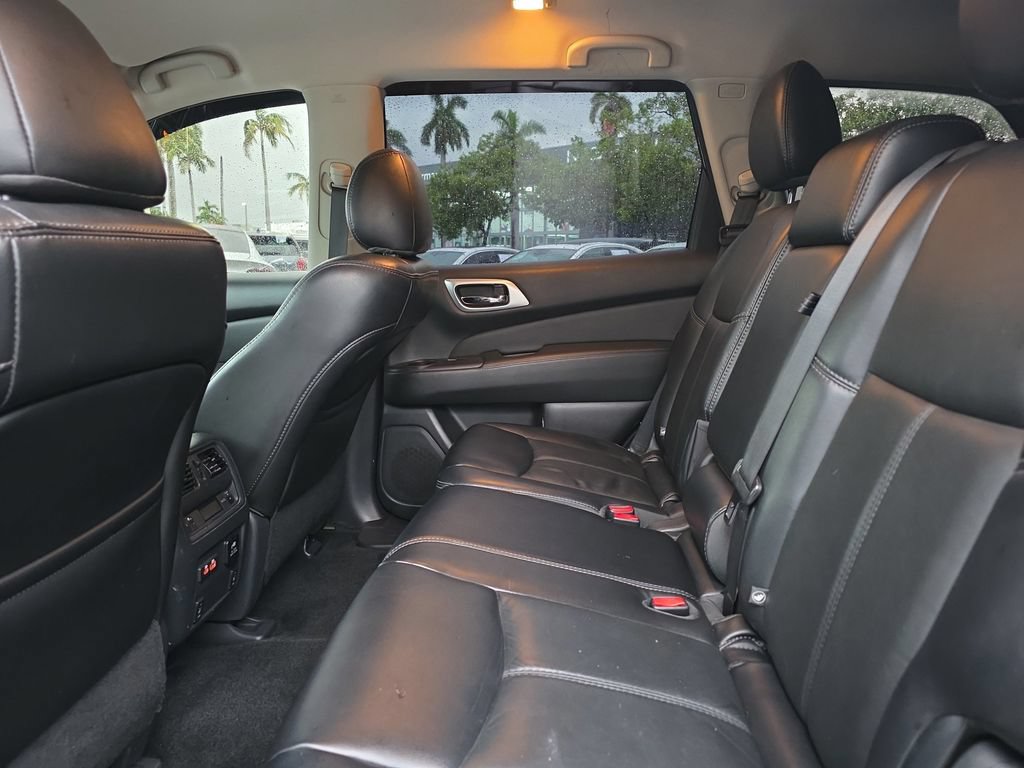 Used 2019 Nissan Pathfinder SL w/ Cargo Package FWD image 18