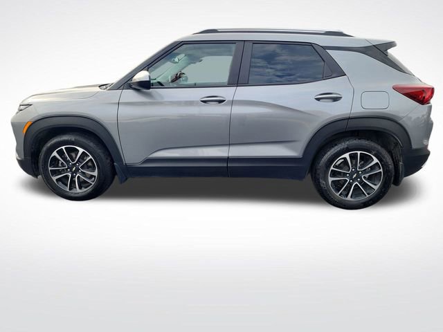Used 2024 Chevrolet TrailBlazer LT w/ Convenience Package image 2