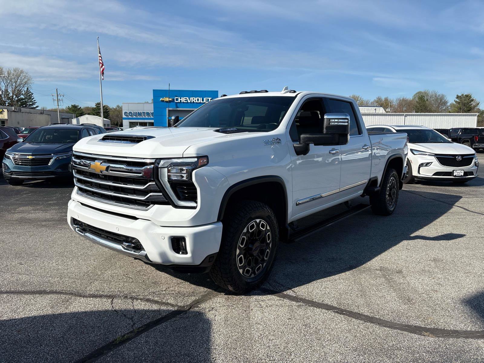 Used 2024 Chevrolet Silverado 2500 High Country w/ High Country Premium Package AWD/4WD image 1
