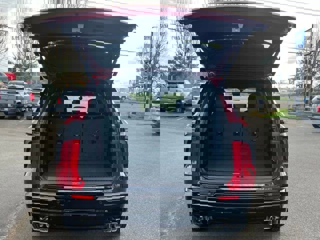 New 2026 Chevrolet Traverse RS image 7