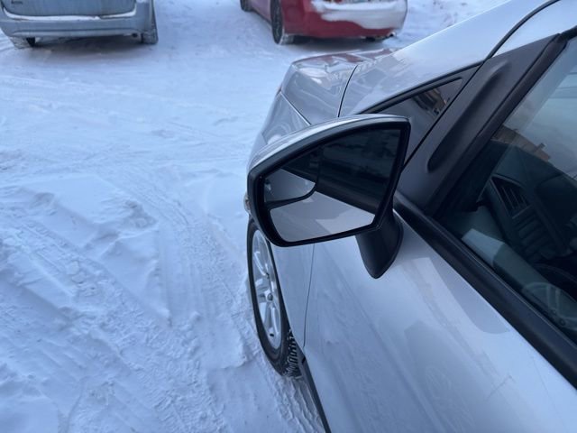 Used 2022 Ford EcoSport SE image 9