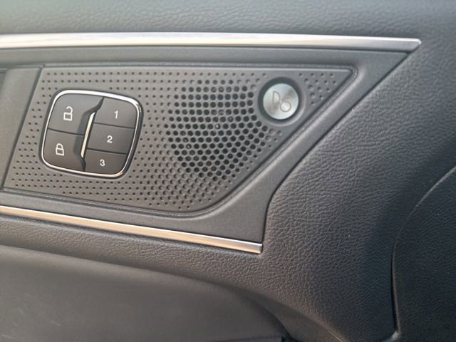 Used 2023 Ford Edge ST image 16