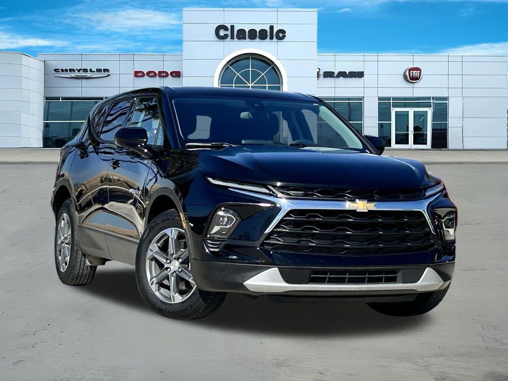 Used 2025 Chevrolet Blazer LT