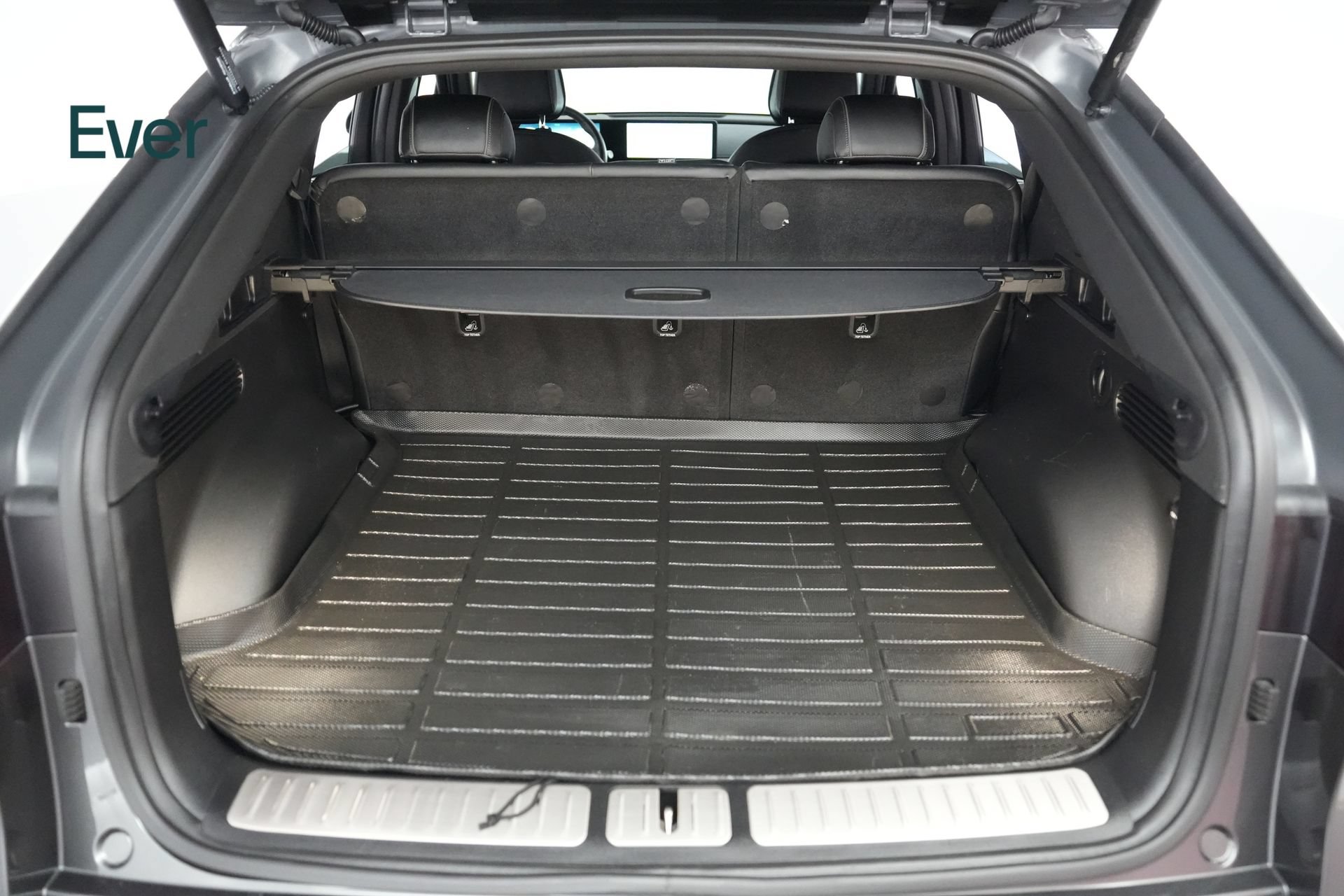 Used 2023 Genesis GV60 Advanced AWD/4WD image 8