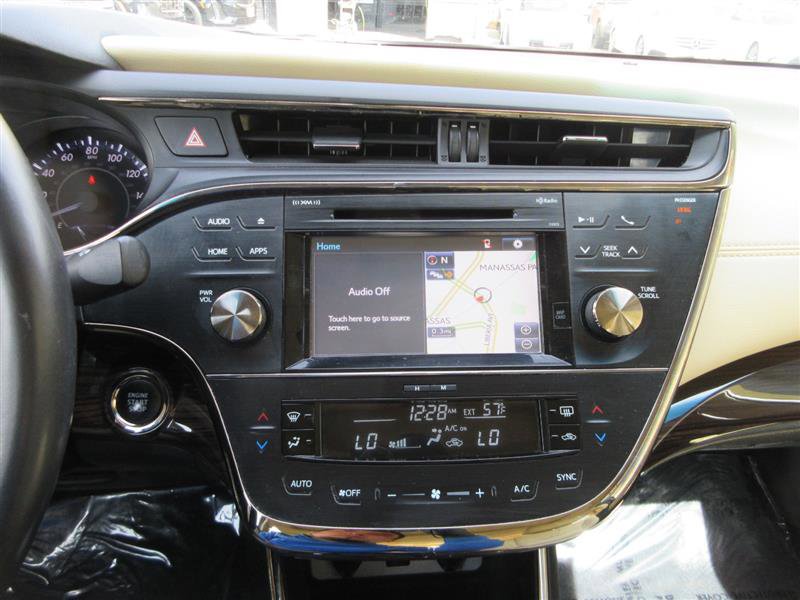 Used 2015 Toyota Avalon XLE Touring image 19