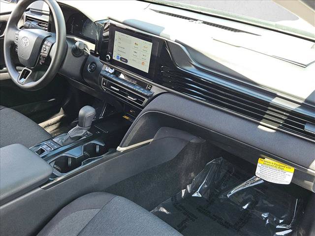 Used 2026 Toyota Camry LE FWD image 27