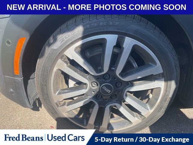 Used 2019 MINI Cooper S w/ Signature Upholstery Package FWD image 14
