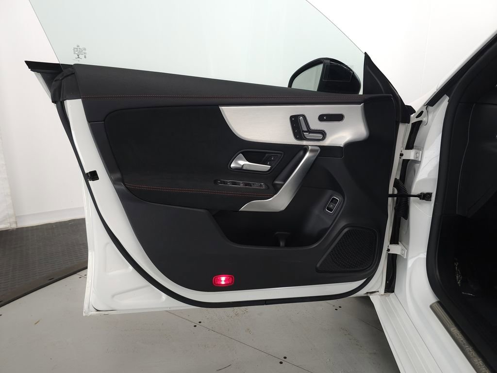 Certified 2023 Mercedes-Benz CLA 250 4MATIC image 5