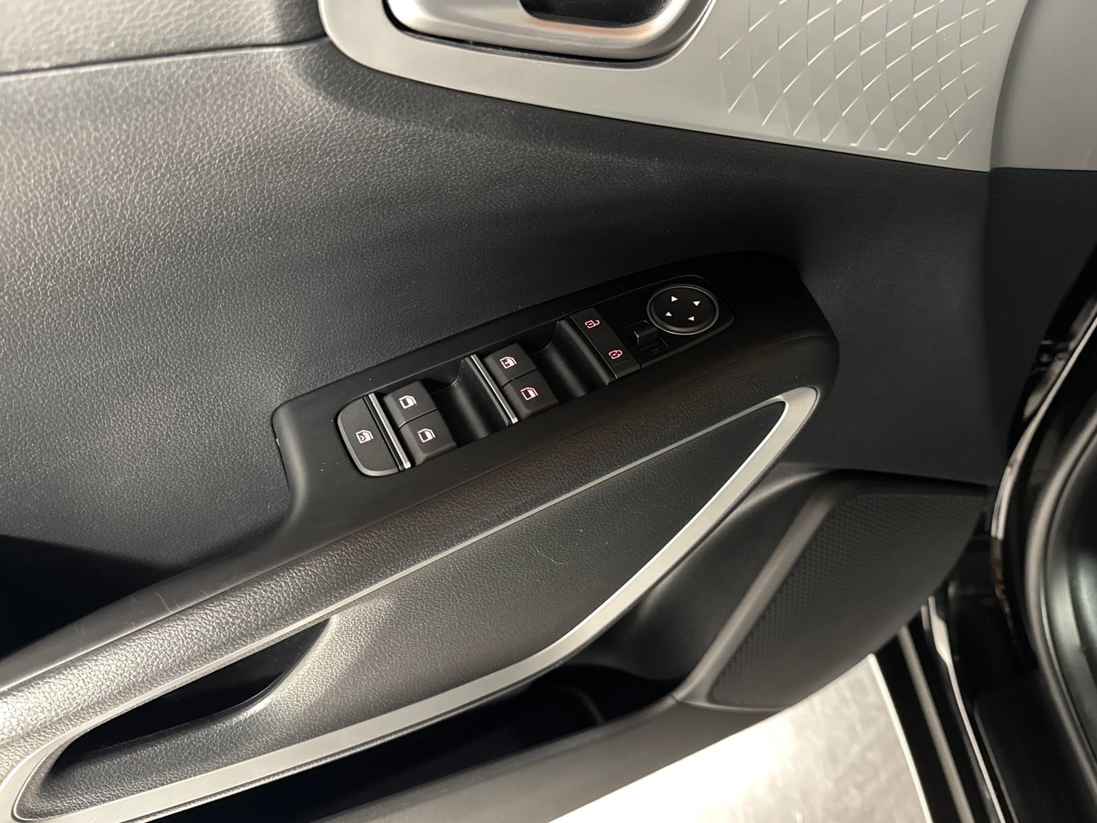 Used 2021 Kia Soul LX FWD image 16