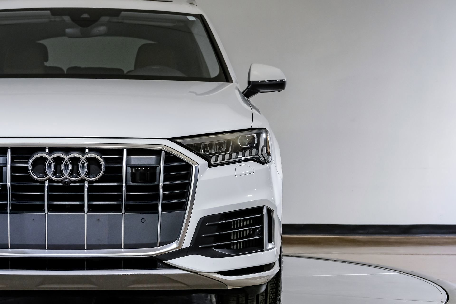 Used 2023 Audi Q7 3.0T Premium w/ Convenience Package image 50