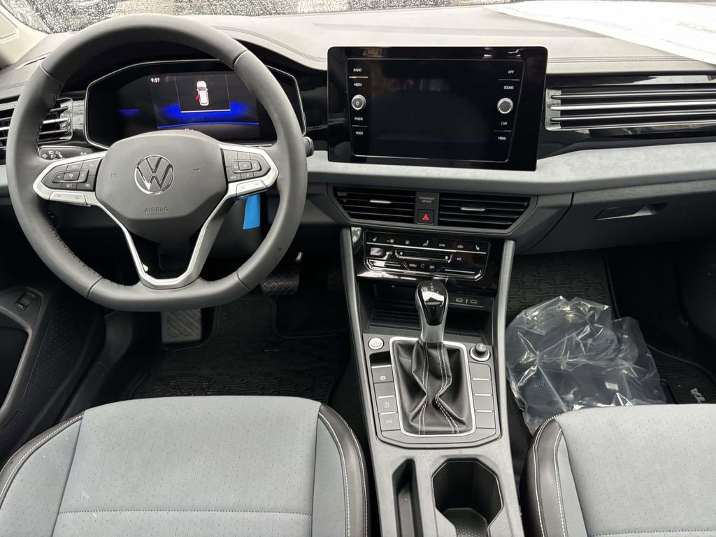 New 2026 Volkswagen Jetta SE image 29